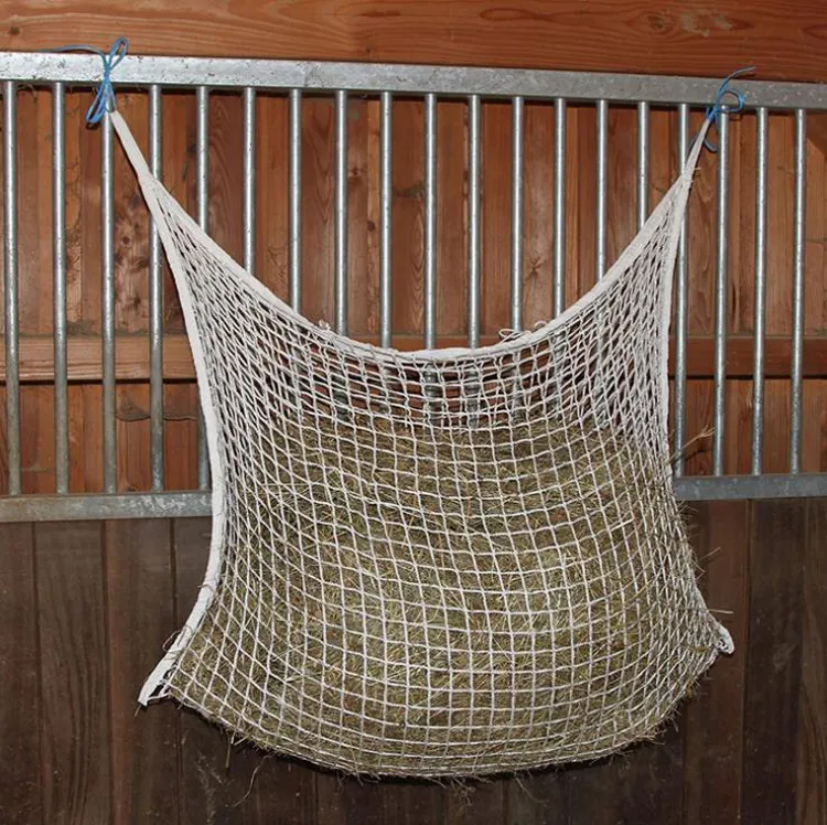 Strong Small Animal Feeder Netting Green Red Blue Sheep Feeder Hay Net For Goats General Slow Hay Feeder Hay Nets