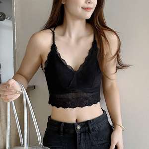 Camisola de encaje francés sexy de lujo ligero, transpirable, con tirantes ajustables y espalda cruzada, sin costuras, con almohadillas delgadas para el pecho, se puede usar como top. - Product Image 3