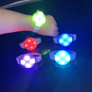 สายรัดข้อมือ LED แบบกำหนดเองได้ ตอบสนองต่อเสียง สำหรับงานรับปริญญา รอมฎอน วันวาเลนไทน์ งานปาร์ตี้ รูปทรงต้นไม้ เรืองแสง กระพริบ - Product Image 4