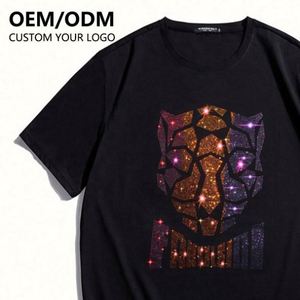 เสื้อยืดคอกลมแบบคลาสสิก OEM ผ้าเรียบมันวาว พิมพ์ลายด้วยความร้อน เป็นมิตรกับสิ่งแวดล้อม สำหรับผู้ชาย - Product Image 1