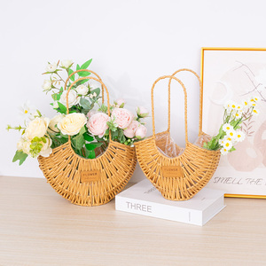 Handheld Rattan <strong>Flower</strong> <strong>Basket</strong> <strong>Flower</strong> Grass <strong>Basket</strong> Decorative Storage <strong>Basket</strong> <strong>for</strong> <strong>Flower</strong> Shop or Home Use - Product Image 2
