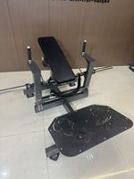 Appareil de musculation ergonomique en acier à charge libre pour fessiers, cuisses et hanches, idéal pour les exercices de pont de hanche et le renforcement des gluteus - Excellent retour d'expérience