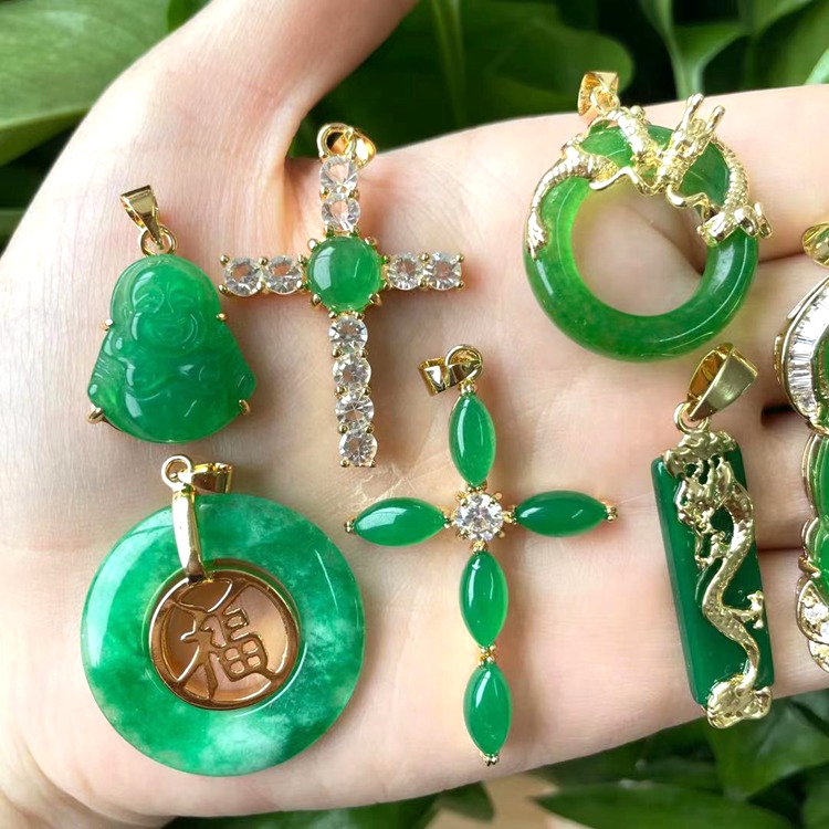 Natural Green Jade Buddha Pendant Necklace For Women - Oem Available