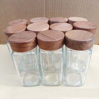 Bocaux à épices en verre carrés vides de tiroir de ferme minimaliste de vente chaude avec couvercle en bois d'acacia