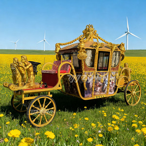 Calèche électrique royale dorée avec un design orné et des peintures vintage pour les mariages et les parcs - Product Image 6