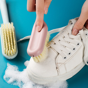 Cepillo de silicona multifuncional ecológico Homelong para limpieza de zapatos con mango de plástico, cerdas suaves y colgable para limpiar calzado. - Product Image 4