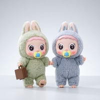 Poupée en plastique personnalisée OEM de 15 cm, jouet en peluche rembourré avec visage en vinyle, vêtements et chaussures souples pour poupée