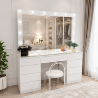 Coiffeuse blanche OEM avec tiroirs à poignées encastrées et plateau en verre, miroir à LED personnalisé, design sur mesure