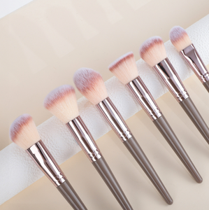 ชุดแปรงแต่งหน้า 20 ชิ้น สีแชมเปญ ขนแปรงสังเคราะห์ ด้ามพลาสติก พร้อมพัฟไข่ ถ้วยล้างแปรง ชุดแปรงแต่งหน้าสำหรับใบหน้าและดวงตา - Product Image 2