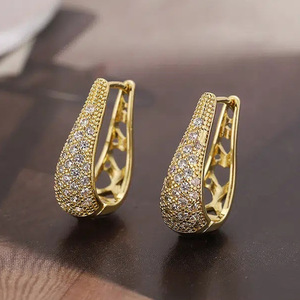 Boucles d'oreilles Michael Water Drop Hoop en or massif 18 carats avec micro-incrustation de diamants, bijoux fins de luxe pour femmes - Product Image 3