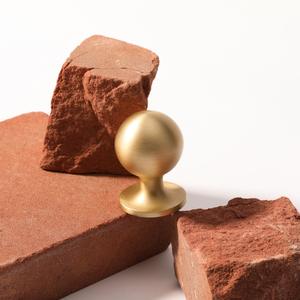 Maxery-Poigné<span class=keywords><strong>e</strong></span> d'armoire une pièce soyeuse, petite tête ronde, bouton de cuisine, quincaillerie de chambre à coucher pour armoire, placard et commode - Product Image 1