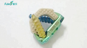 Harga Kompetitif Bersertifikasi CE Fule Titanium/PEEK Anterior Interbody Fusion Cage Kelas III Fiksasi Tulang Belakang Bedah Ortopedi - Product Image 5