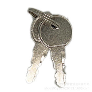 Bouchon de réservoir de carburant pour camion Hanyang Lock Industry K071-385-1234 en alliage d'aluminium verrouillable antivol argenté pour American Road King - Product Image 3