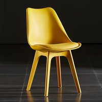 Chaise de salle à manger moderne et décontractée de style scandinave en résine plastique, couleur beige Wimbledon, blanc coloré, noir, dossier en forme de tulipe, confortable, en PP