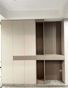 Armoire à chaussures en bois pratique, élégante et belle - Product Image 1