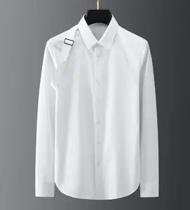 浅色白色男衬衫，金属扣肩Diy透气环保西式