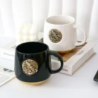 Tasse à café en céramique classique avec insigne en cuivre tasse de médaille de sirène rétro pour cadeau d'anniversaire de couple