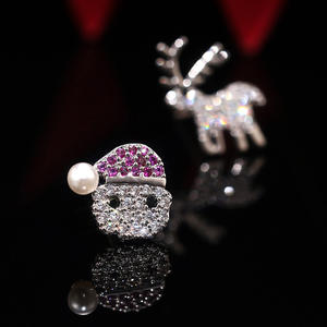 Pendientes de oro blanco con diseño de Papá Noel y renos, con microincrustaciones de cristal y diamantes de imitación, joyería de regalo bonita para mujer, plata 925 - Product Image 4