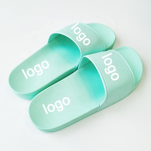 Sandalias de Plataforma de Verano 2023 de Alta Calidad para Niñas, con Logotipo 3D en Relieve, PVC Ligero, Desechables, Antideslizantes, Impermeables, Color Verde Militar - Product Image 4
