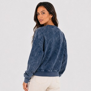 Sudadera Premium para Mujer con Lavado Ácido, Algodón y Forro Polar, Puños Acanalados, Hombros Caídos, Estilo Urbano, Sudadera de Moda para Mujer con Lavado Ácido - Product Image 4