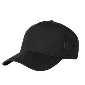 Casquette de sport pour homme de haute qualité, personnalisée, à 5 panneaux, avec logo brodé, perforations découpées au laser, casquette de baseball imperméable - Product Image 1