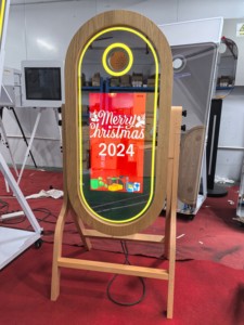 Venta al por mayor <span class=keywords><strong>Fotomaton</strong></span> Selfie Photobooth Machine Kiosk Magic Mirror Photo Booth Shell Boda o fiesta Photo Mirror Booth para la venta - Product Image 6