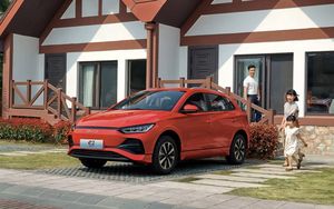 BYD <span class=keywords><strong>E2</strong></span> Véhicule électrique à nouvelle énergie Portée de 450km 5 portes 5 Deater SUV 100% Véhicule de voiture électrique - Product Image 4