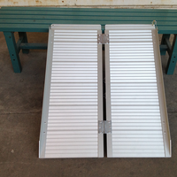 Rampes en aluminium portatives de fauteuil roulant de prix bon marché pour escaliers