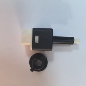 Interruptor de Luz de Freno para Suzuki Alto, 3774075H21 3774075H20 4710279, Pieza de Repuesto de Plástico, Nueva - Product Image 3