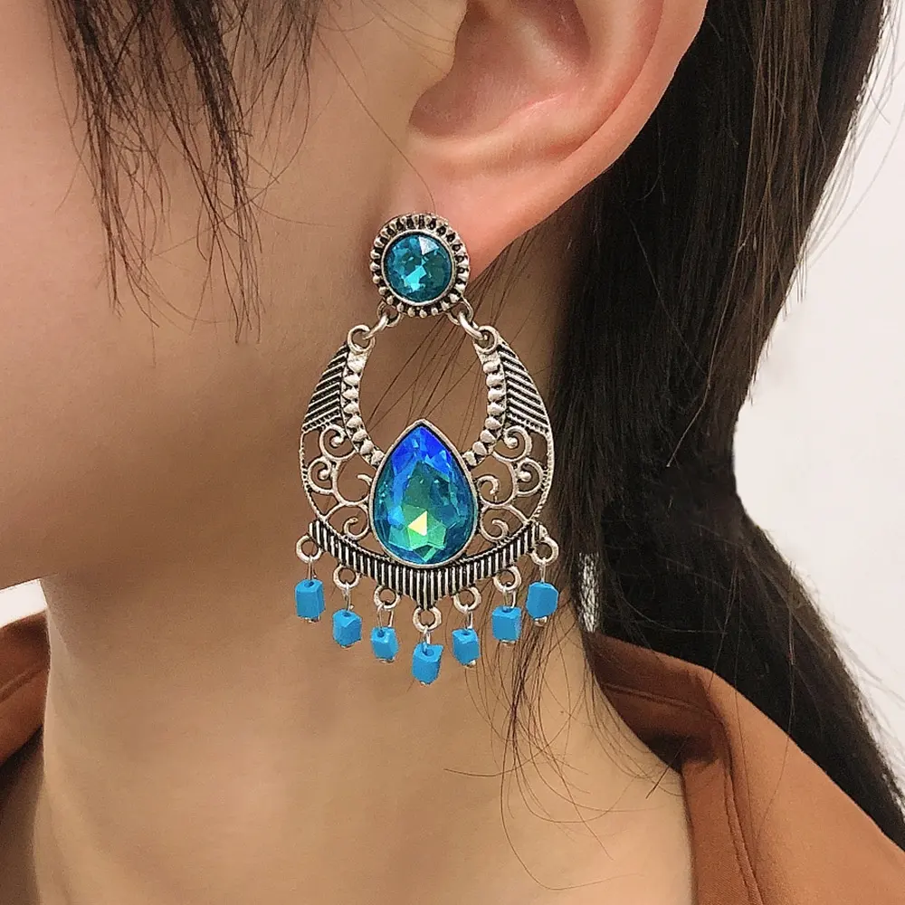 Kaimei 2021 hot new product popular street style tassel inlaid diamond earrings Fashion resin multi-color indian earrings jhumka