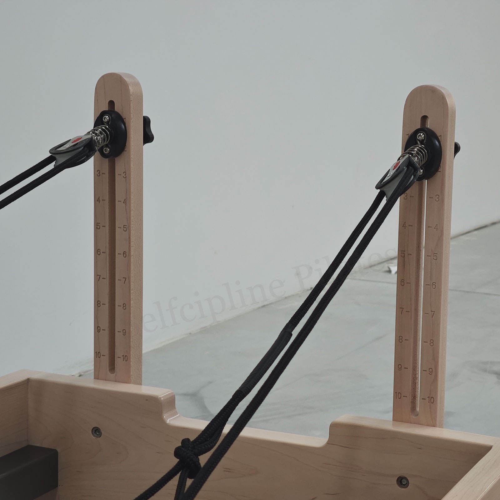 カナダ輸入された内蔵フットバーメープルリフォーマー無声滑らかな