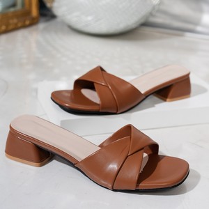 2925 donna tacchi quadrati <span class=keywords><strong>tacco</strong></span> alto pantofole stile Sexy 35-42 <span class=keywords><strong>sandali</strong></span> di vendita diretta della fabbrica prezzo basso <span class=keywords><strong>tacco</strong></span> pantofole - Product Image 6