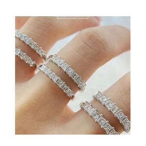 Anillo de Boda Xinfly de Oro Blanco de 18k con Diamantes de Corte Princesa de Media Eternidad - Product Image 1