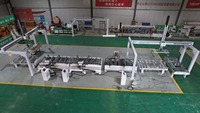 Machine CNC pour portes en bois, centre de traitement intelligent CNC pour portes en bois, ligne de production de perçage de trous de serrure et de charnières