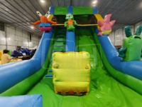 Videur gonflable commercial de terrain de jeu sautant de grandes glissières gonflables rebondissantes glissières gonflables de maison de rebond pour des enfants