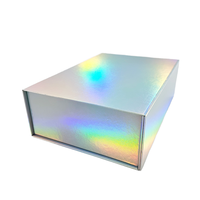 Boîte en papier rigide pliable magnétique avec logo personnalisé, doublure en éponge haut de gamme, finition laser holographique pour l'emballage d'un ensemble de soins de la peau