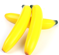 Balle anti-stress souple en forme de banane jaune, jouets à presser en gros, balle anti-stress souple en PU personnalisée en forme de fruit, jouets anti-stress pour enfants