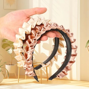 Diadema plisada de ala ancha, accesorio para el cabello retro de estilo de hadas de alta gama para mujer, uso diario - Product Image 1