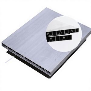 Hengyin Nuevo Equipo Práctico para Granjas Porcinas, Piso de PVC, Resistente al Agua y a la Corrosión, Garantía de 1 Año, 5.2 kg - Product Image 1