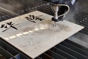 آلة قطع بالماء عالية السرعة أوتوماتيكية متعددة المحاور من هوالونغ للآلات طراز HLRC-4020 لقطع المعادن والحجر والرخام والسيراميك - Product Image 4