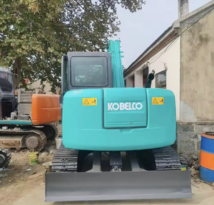 Mini-excavatrice hydraulique Kobelco SK75 d'occasion de haute qualité, 7 à 8 tonnes, avec accessoires tarière et brise-roche - Product Image 3