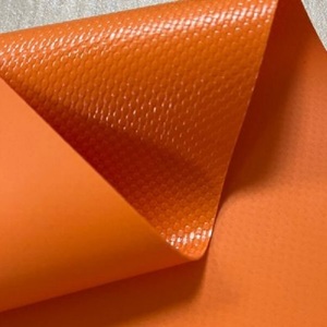Bâche en PVC enduit 0,55 mm 16 oz 18 oz (610 g 650 g) en rouleaux pour bâches de camion – Approvisionnement direct usine - Product Image 4