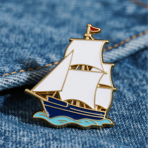Парусник твердый/мягкий эмалированный значок Морской парусной лодки Сувенирный значок на заказ цинковый сплав/латунный значок на лацкан - Product Image 2
