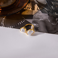 À la mode Dames Mode Géométrie Irrégulière Ovale Imitation Baroque Perle Anneau Haut De Gamme En Acier Inoxydable Bijoux