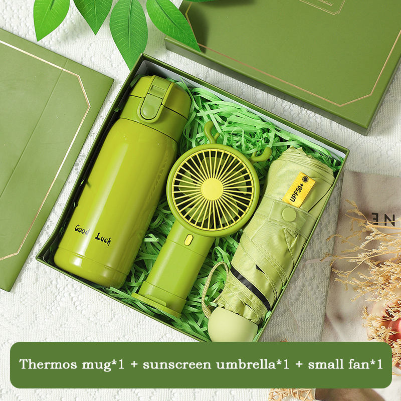 สีเขียว