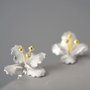Venta al por mayor 18K chapado en oro plata esterlina 925 delicada <span class=keywords><strong>Malus</strong></span> <span class=keywords><strong>Spectabilis</strong></span> forma flor pendientes regalo joyería fina para mujeres regalos - Product Image 3