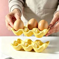 Plateau à œufs en céramique en gros, style nordique, en porcelaine créative, 6 compartiments, personnalisable OEM ODM, support à œufs de cuisine