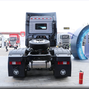 Camión Pesado Foton EST 6x4 con Transmisión Automática, Asiento con Suspensión Neumática, Volante a la Izquierda, Diésel Euro 5 >450hp para Exportación - Product Image 6