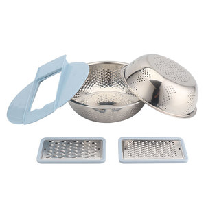 Râpe à râper multifonctionnelle en métal 4 en <span class=keywords><strong>1</strong></span> Panier à râper <span class=keywords><strong>1</strong></span> <span class=keywords><strong>passoire</strong></span> avec bol mélangeur Ensemble de râpes à fruits et légumes - Product Image 3
