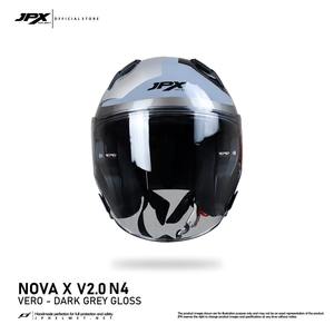 El casco de media cara JPX Nova X V2 Motif N4 con doble visera ofrece una protección superior y comodidad elegante para cada viaje. - Product Image 2